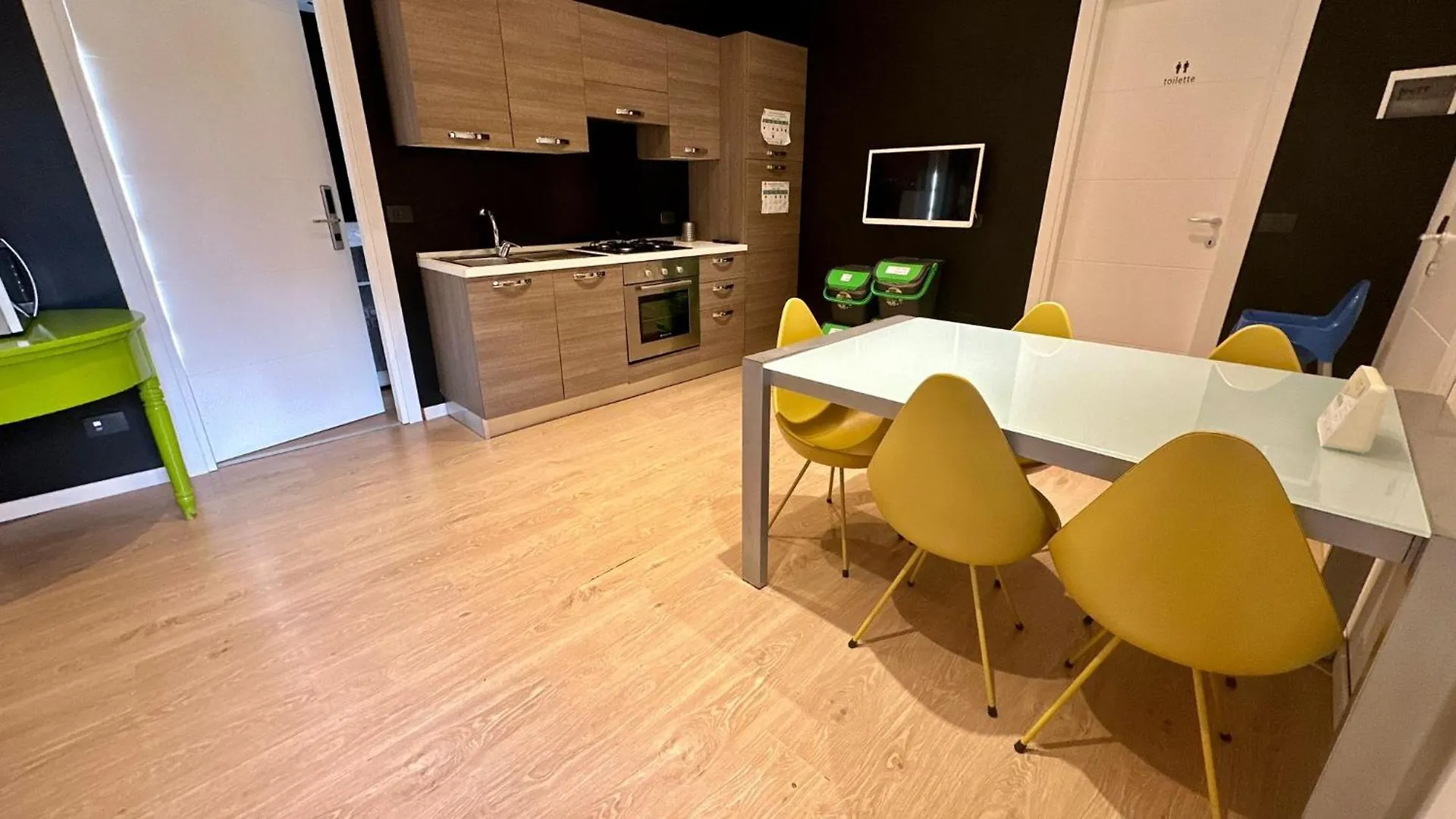 Ottomood B&B And Apartments Tremestieri Etneo 3*,