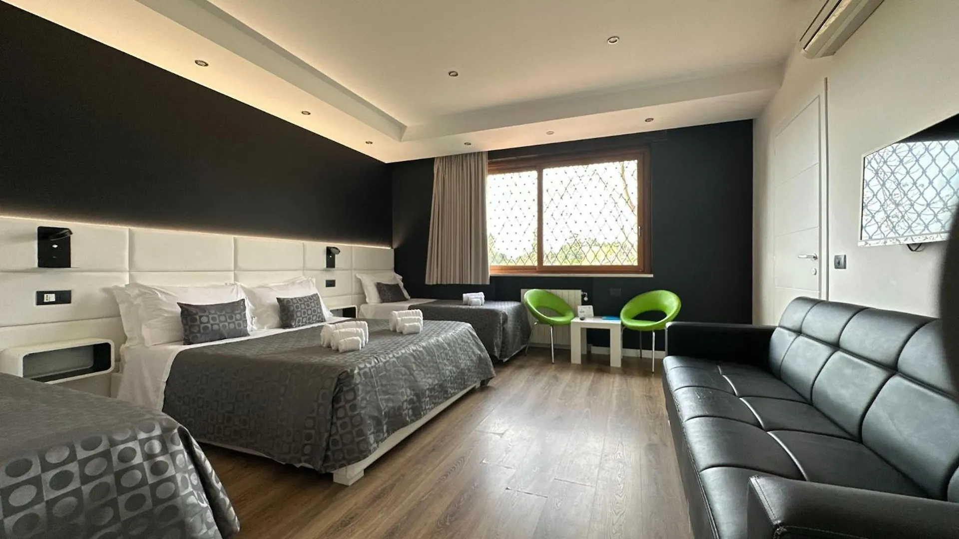 Ottomood B&B And Apartments Tremestieri Etneo