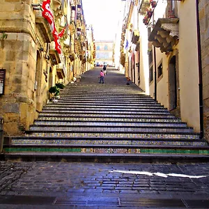 Palazzo Aprile ** Caltagirone