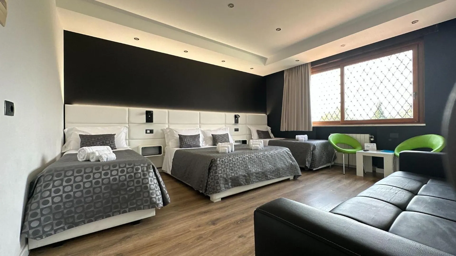 Ottomood B&B And Apartments Tremestieri Etneo