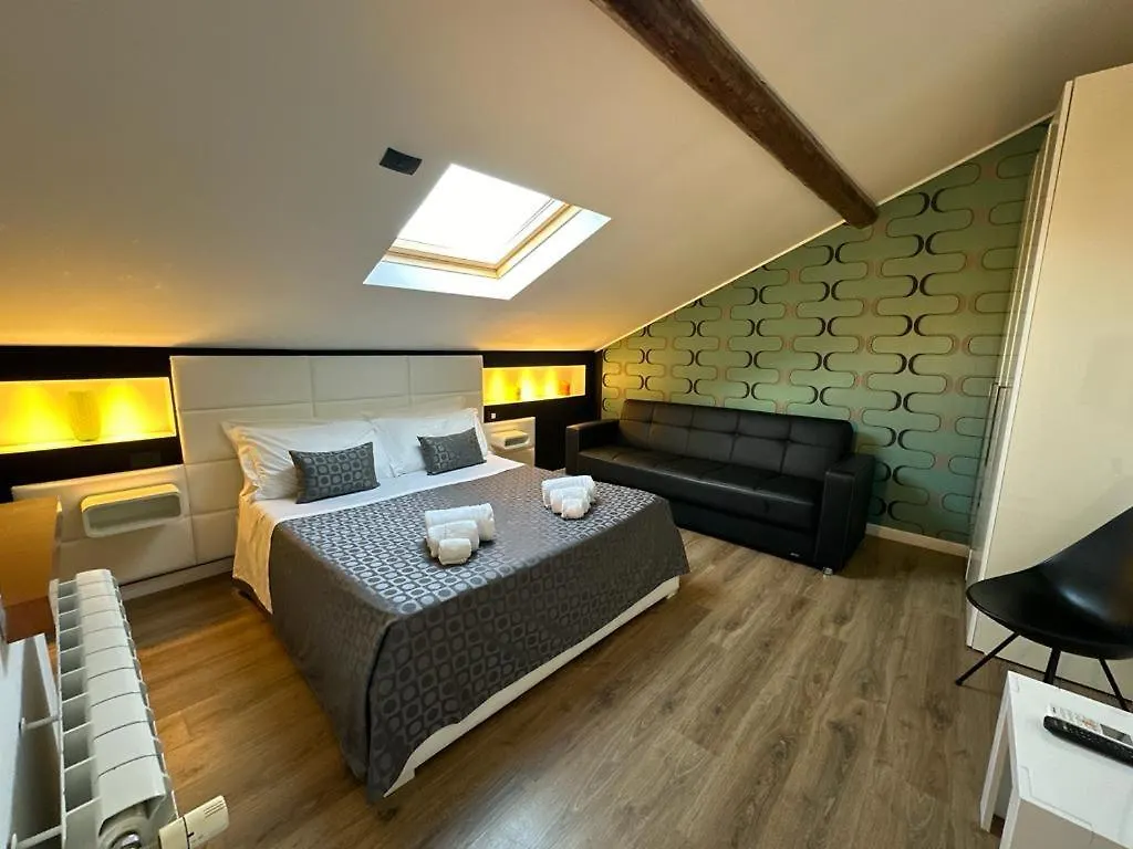 Ottomood B&B And Apartments Tremestieri Etneo 3*,  Italien