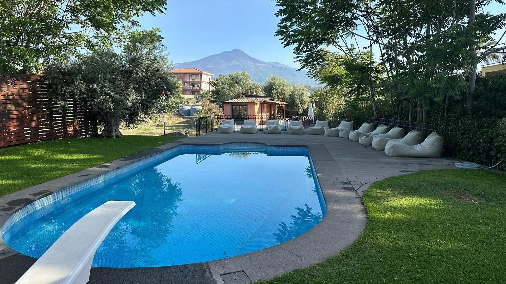 Bed & Breakfast Ottomood B&B And Apartments Tremestieri Etneo